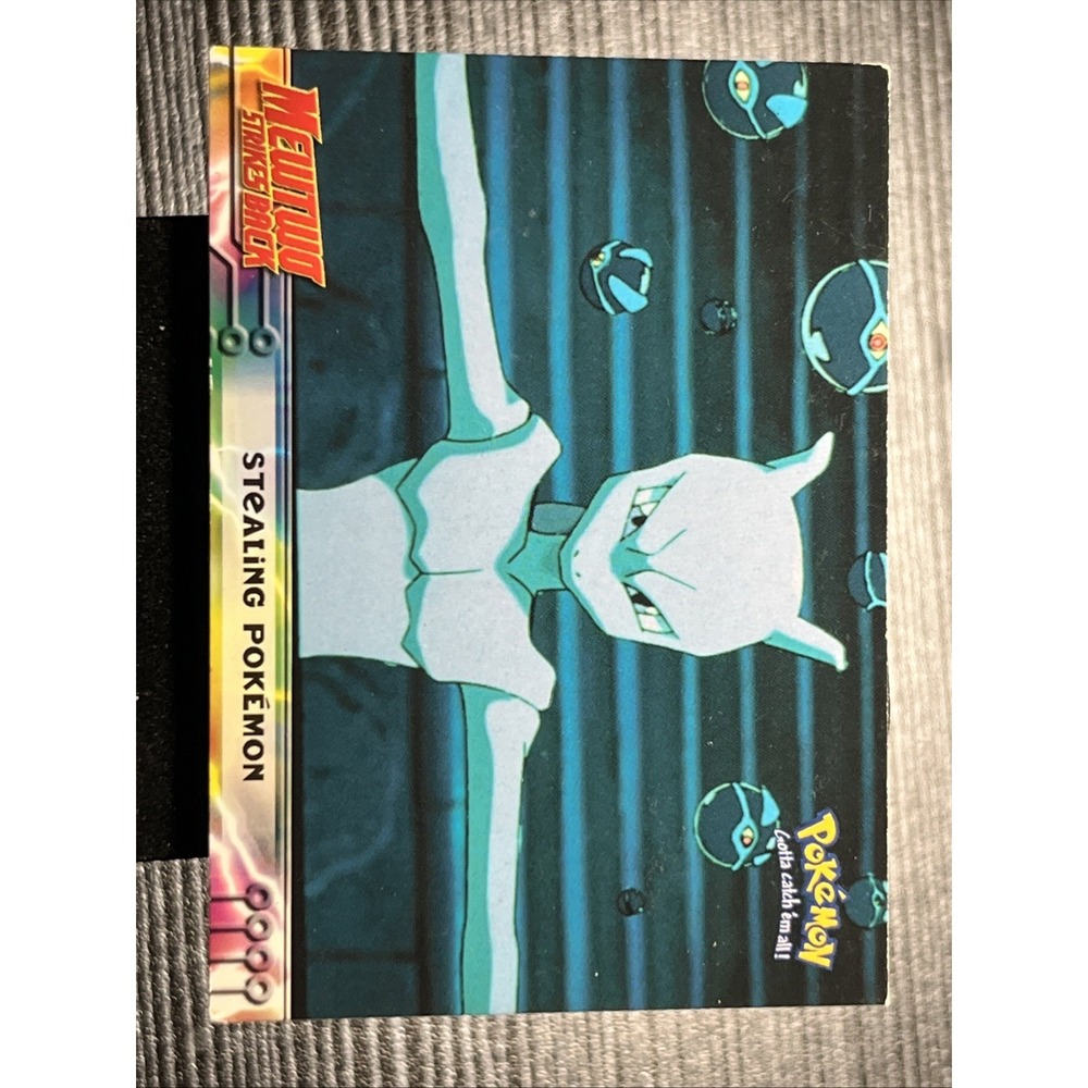 Stealing Pokemon #27 Black Label Topps Mewtwo Strikes Back Pokemon‎ Card NM